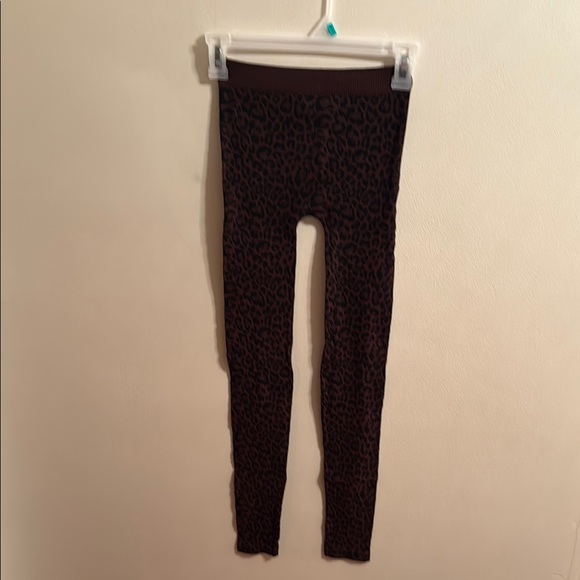 Nikibiki Leggings and Capris Lot - Picture 8 of 9